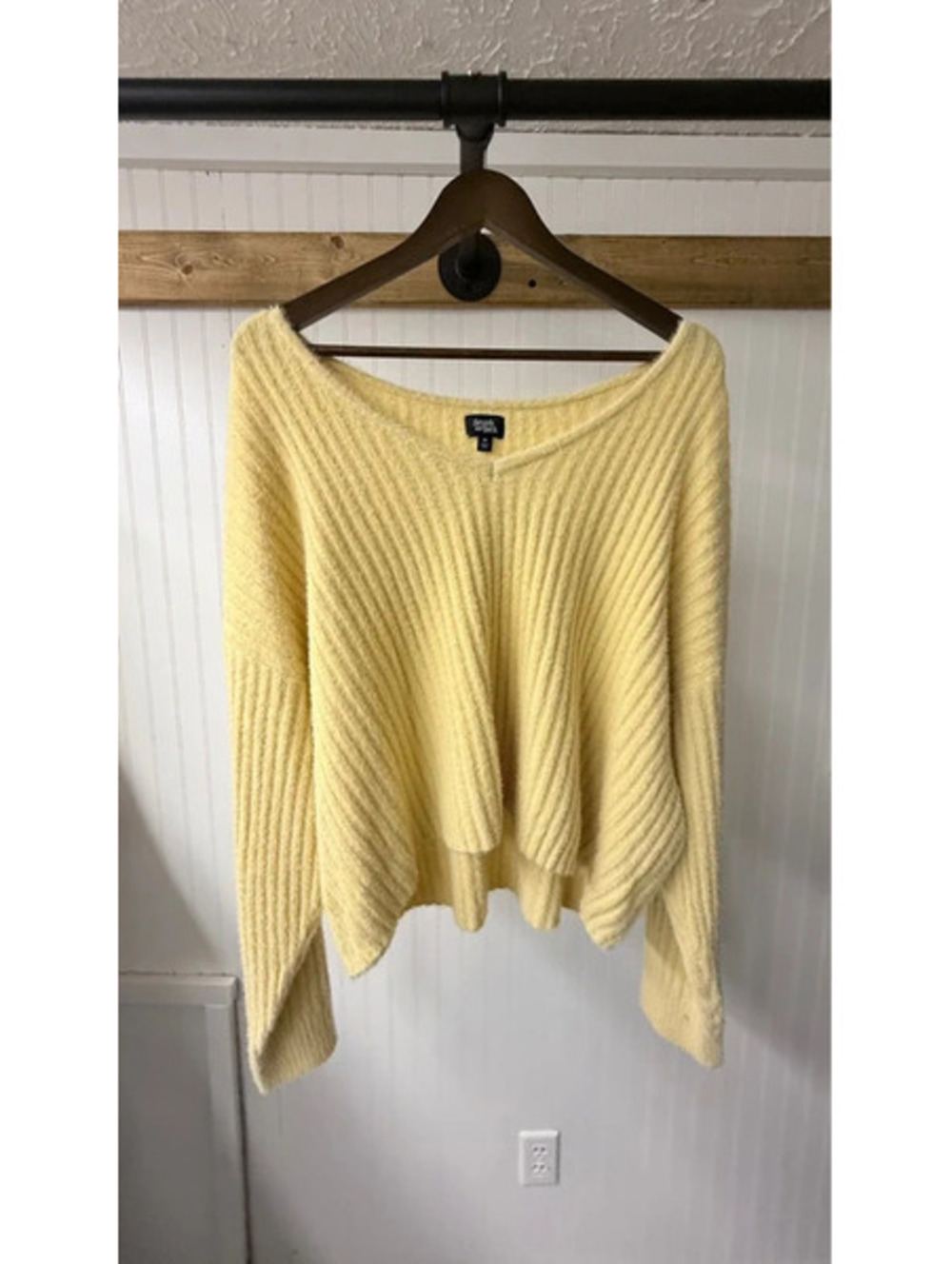 Beverly and Beck Ginger V-Neck Fuzzy Sweater in yellow new size medium fall boho